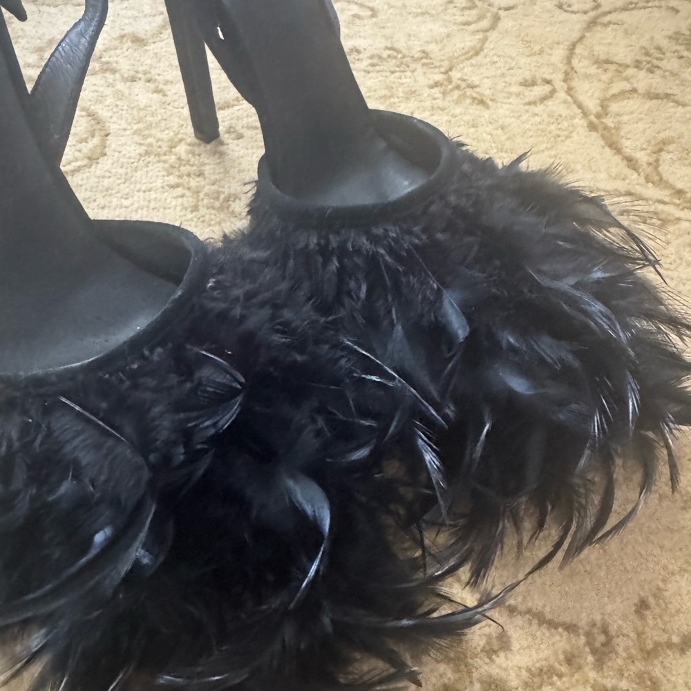 Jeffrey Campbell Black Feathered Heels - Picture 2 of 4